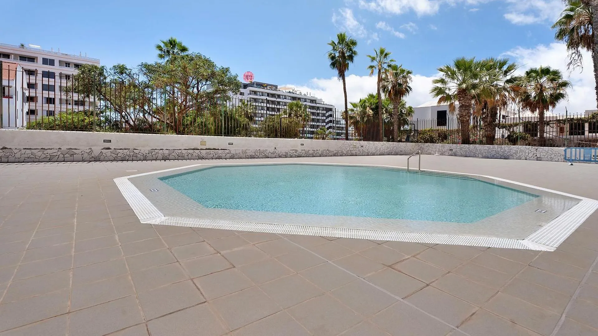 Bonito Apto Playa Las Americas Aptos Playa Honda By Paramount Holidays Playa de las Américas 0*,